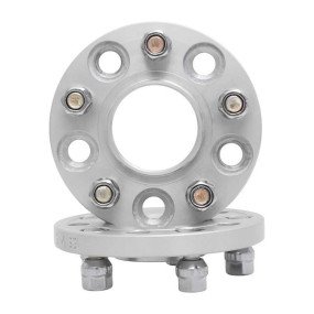 Проставки для вылета колес на Ferrari 15 мм 5x114,3 dia 67,1 (STUD12x1.5)